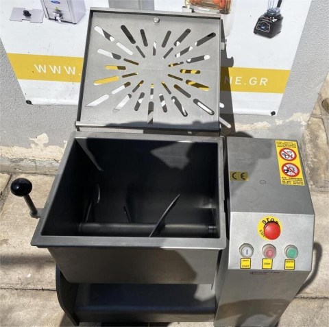 Μεταχειρισμένη Μπιφτεκομηχανή Αυτόματη Με 2 Μήτρες του Ιταλικού οίκου  LA MINERVA  